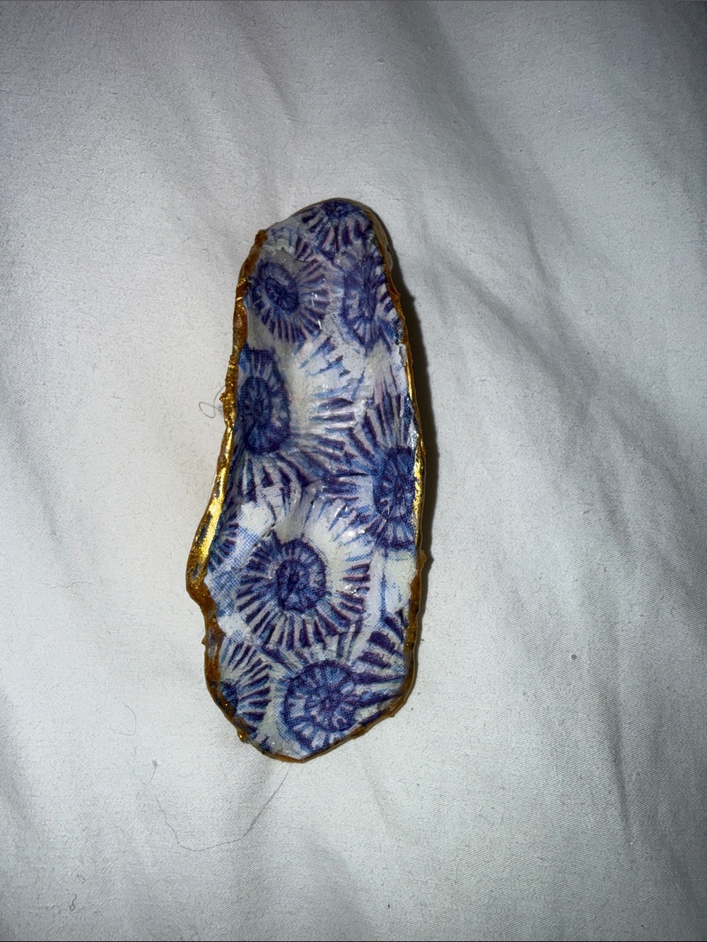 Handcrafted Blue Floral Shell Magnet with Gold Edge